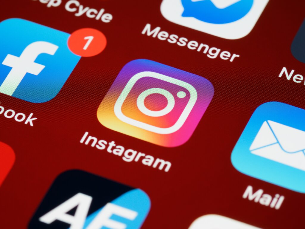 instagram app on mobile